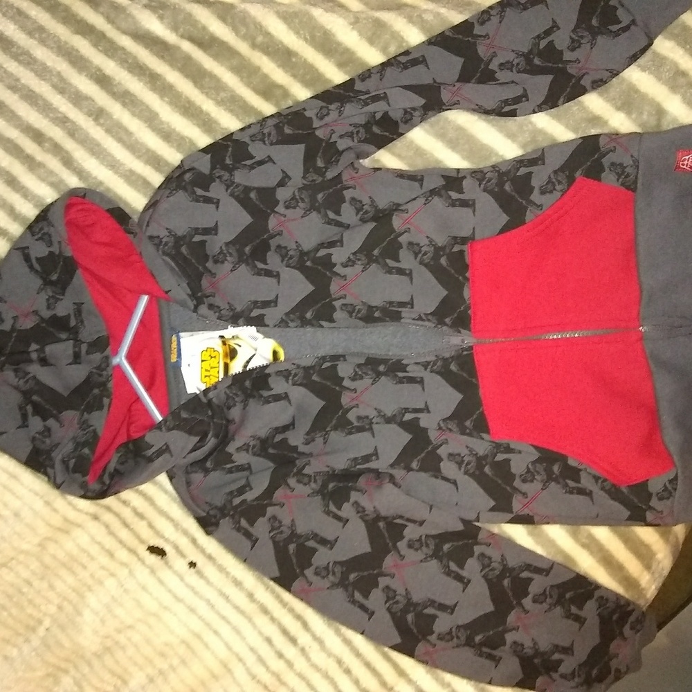 Children's size L star wars sweatshirt